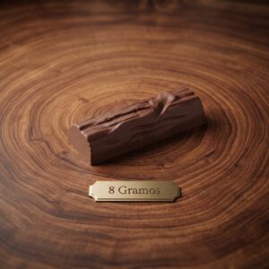 Moldes para Chocolate de Policarbonato Tronco 8g Cavidades: 20 Material: Policarbonato Grado Alimenticio Peso: 8 g Ancho: 15 mm Largo: 49 mm Alto: 9 mm