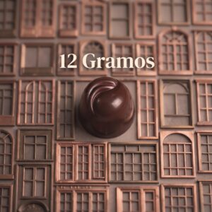 Moldes para Chocolate de Policarbonato Cereza Rizo 12g Cavidades: 21 Material: Policarbonato Grado Alimenticio Peso: 12 g Diámetro: 28 mm Alto: 20 mm
