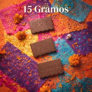Papel Picado 15g Cavidades: 12 Material: Policarbonato Grado Alimenticio Peso: 15 g Ancho: 36 mm Largo: 56 mm Alto: 7 mm